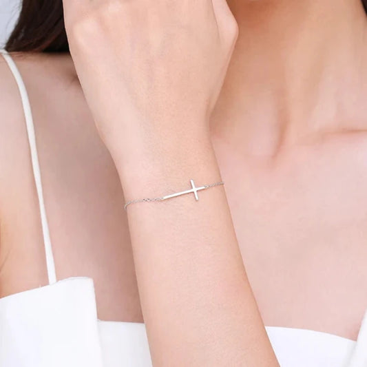 Bracelet Fin Femme Croix