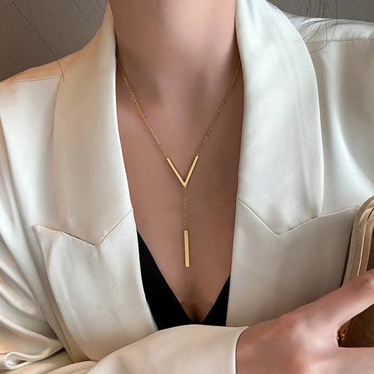 Collier en V